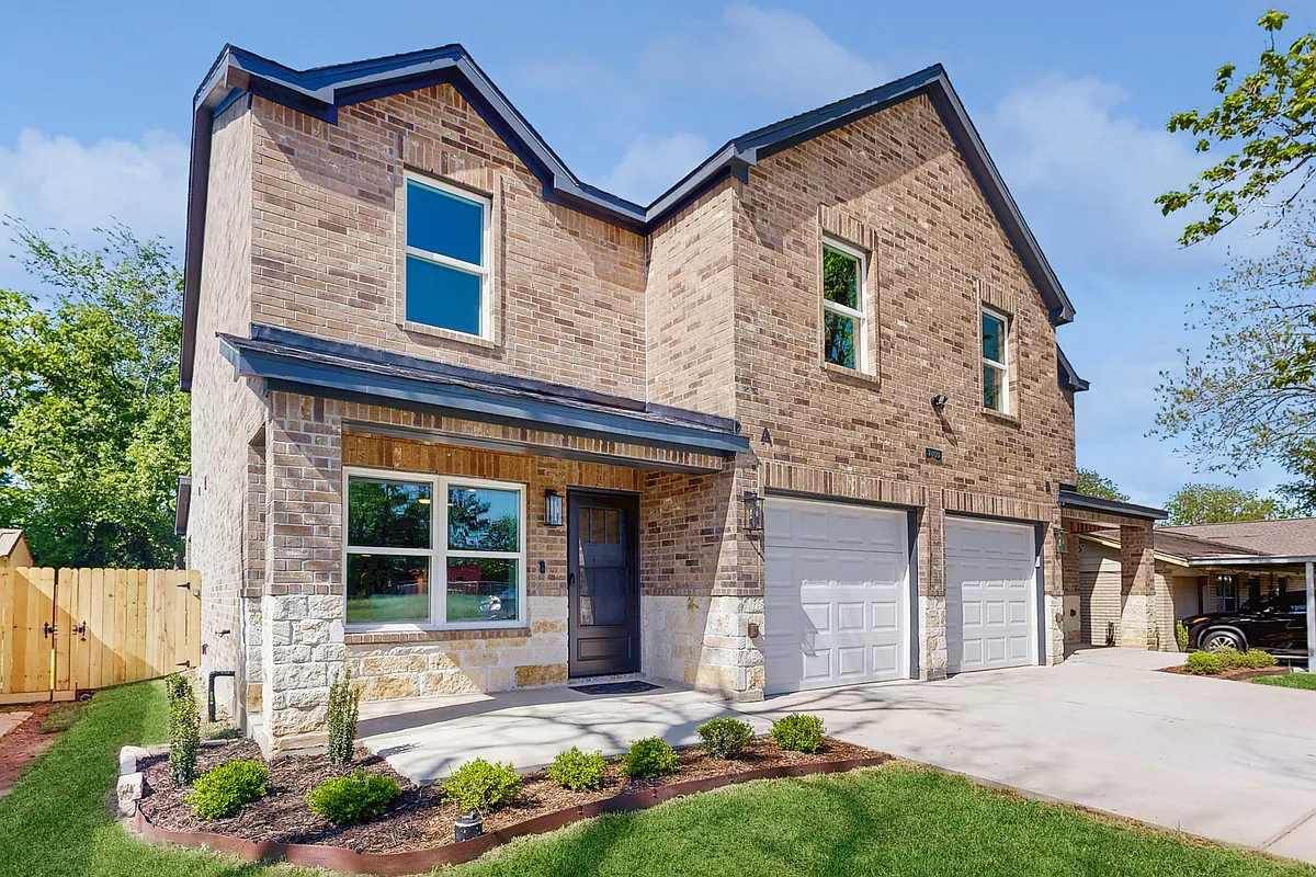 Building Photo - 7409 Red Robin Ln
