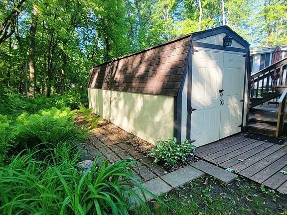 2nd image of 531 Glendale Dr