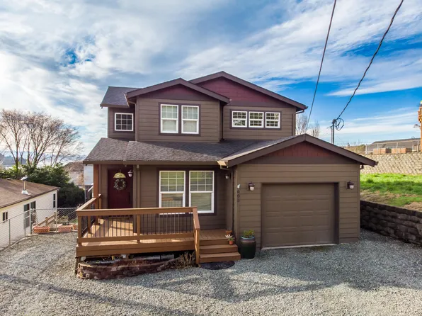 605 Evergreen Ave, Garibaldi, OR 97118