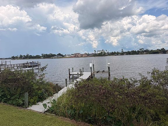 4th image of 2516 Country Club Dr