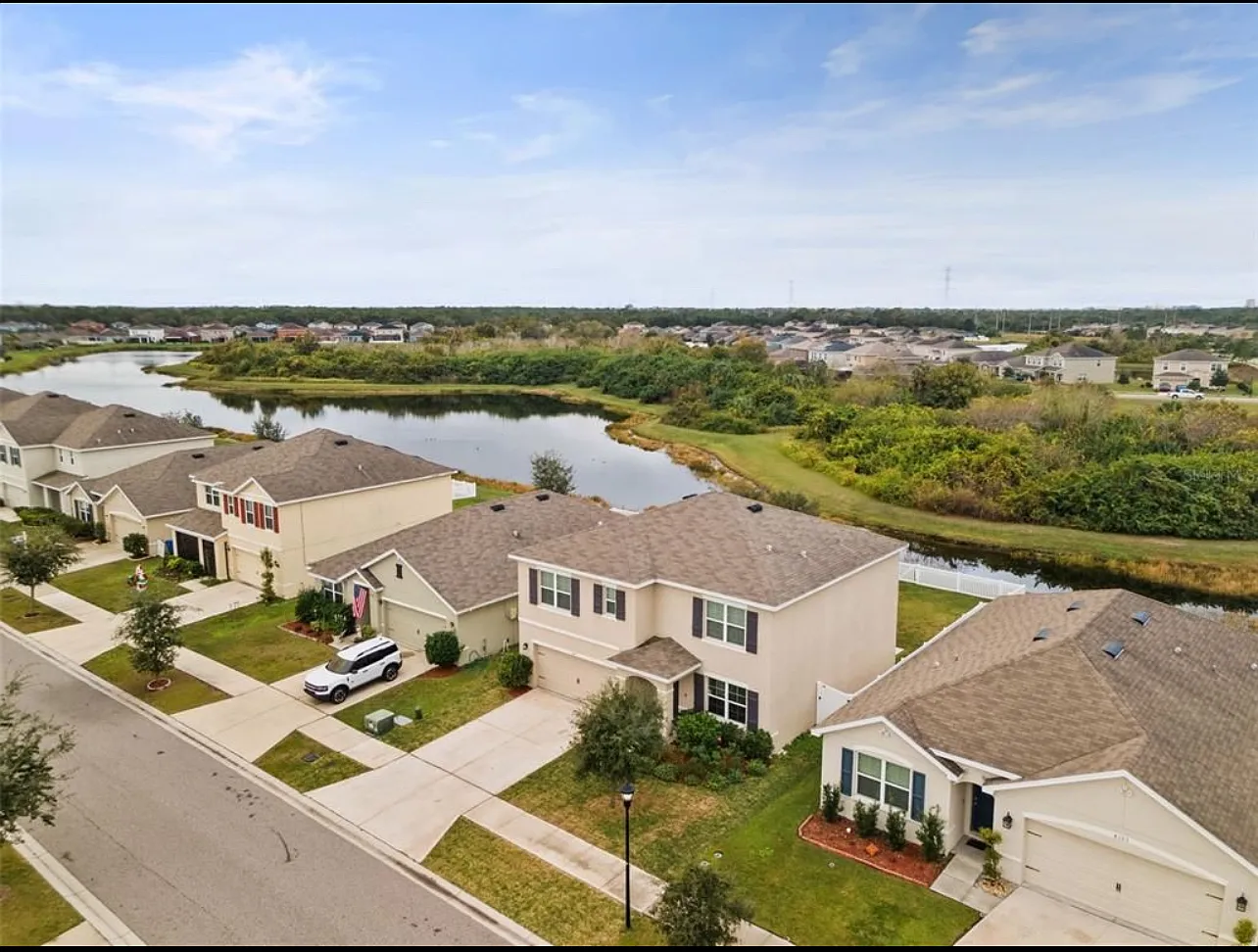 5 bed, 2674 sqft, $3,700 — Photo 3