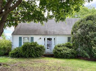 119 Missouri Dr, Warwick, RI 02886