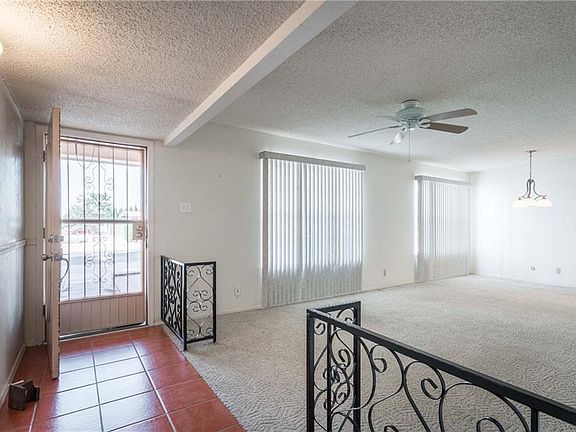 4th image of 10649 Kinross Ave