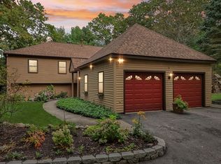 3 Wampanoag Rd, Sharon, MA 02067