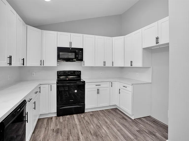 101 April Point Pl — Photo 25