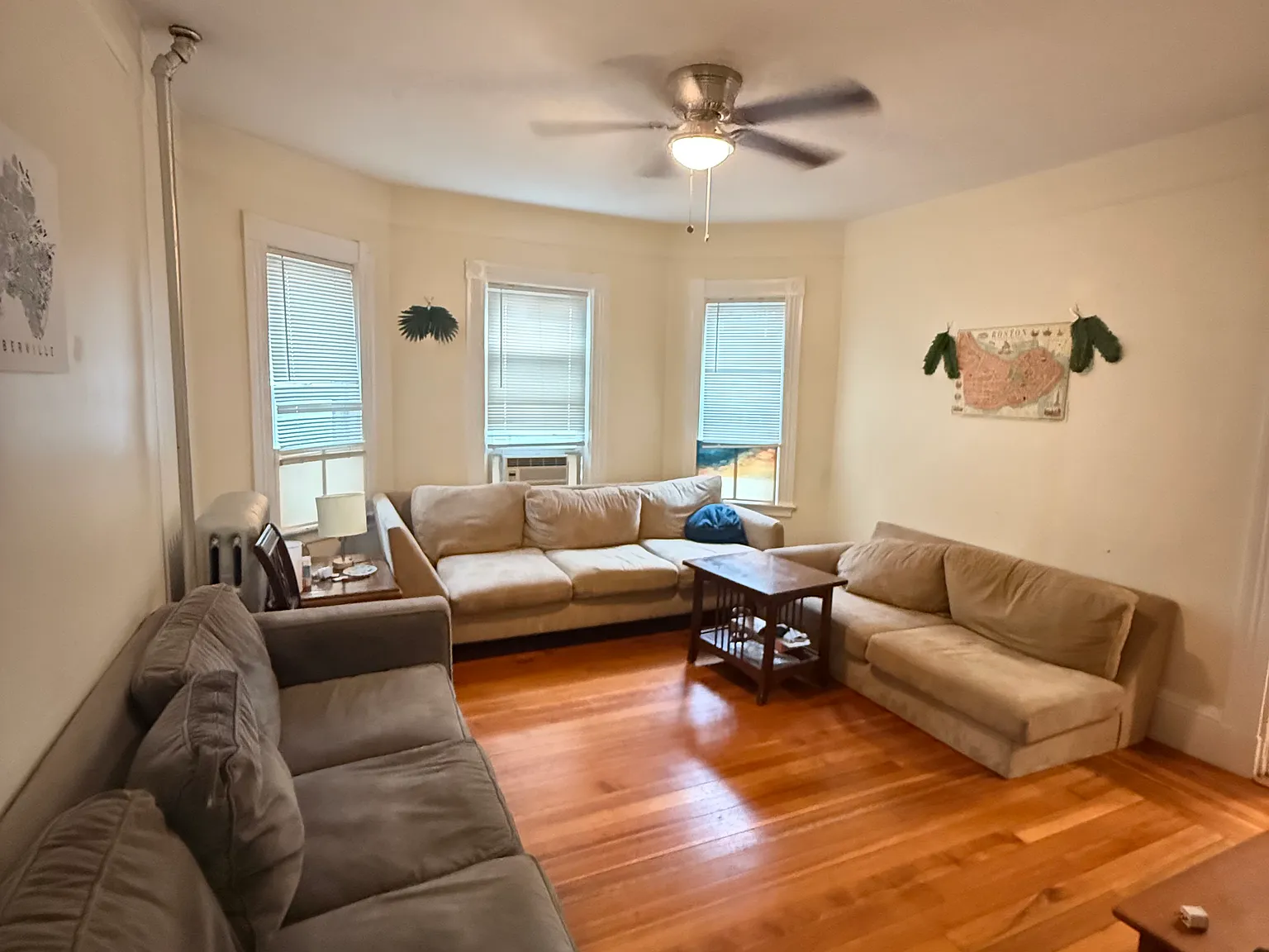 3 bed, 9999 sqft, $3,550 — Photo 1