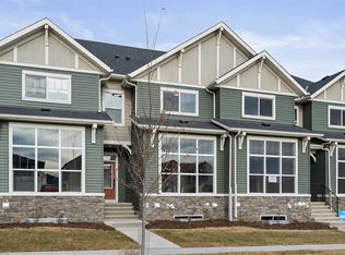 2194 E Bayview Dr SW, Airdrie, AB T4B5M4