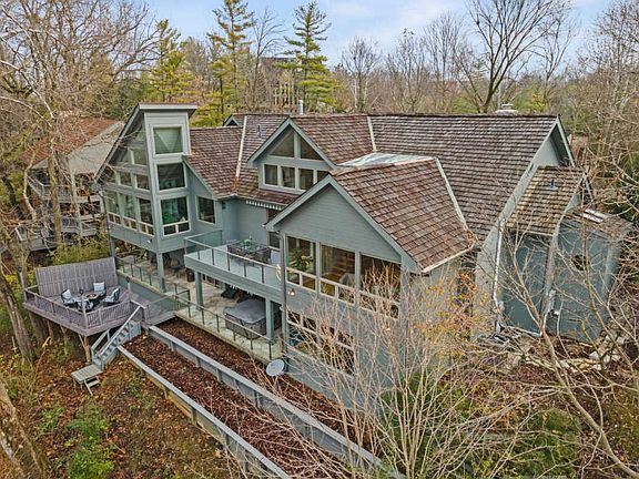 2nd image of 6521 Quarry Ln
