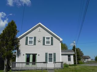 2 Monument St, Lubec, ME 04652