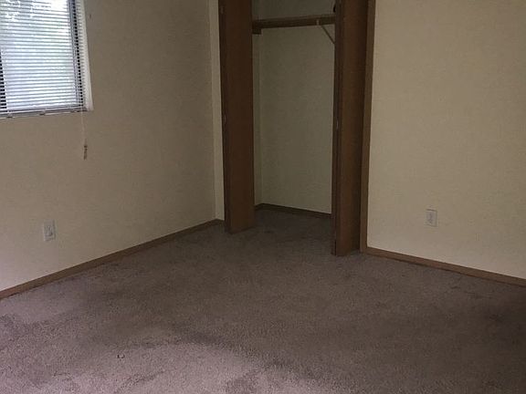 2nd image of 301 Leeland St APT 6