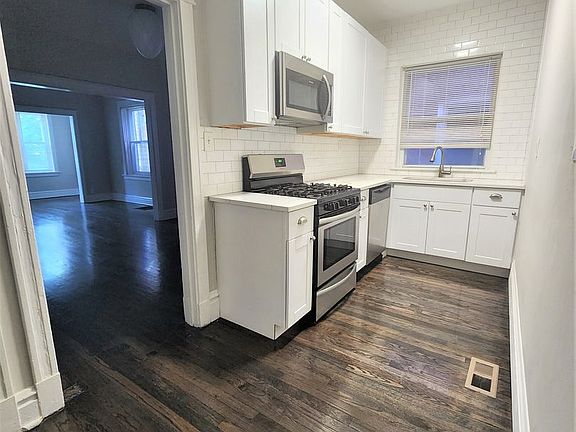 3rd image of 6436 Alamo Ave APT 1E