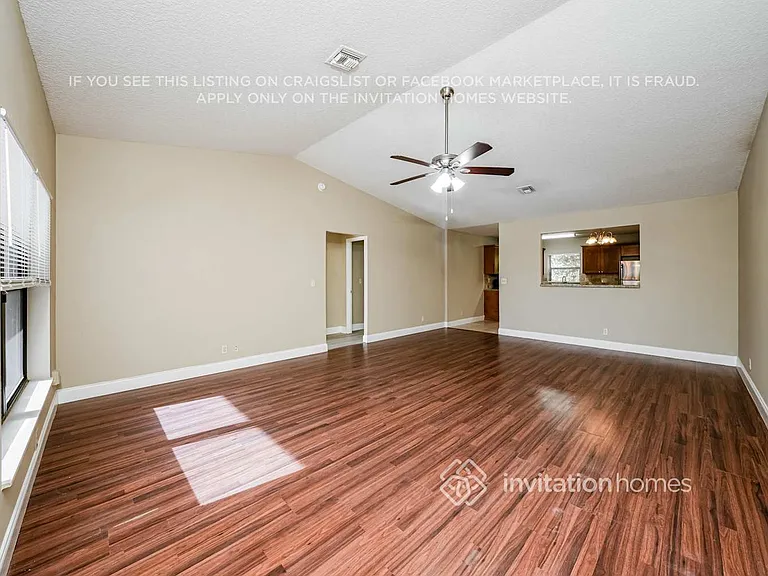 5646 Lincoln Cir E — Photo 4