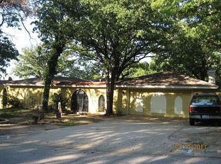 3105 N Timber Ave, Bethany, OK 73008