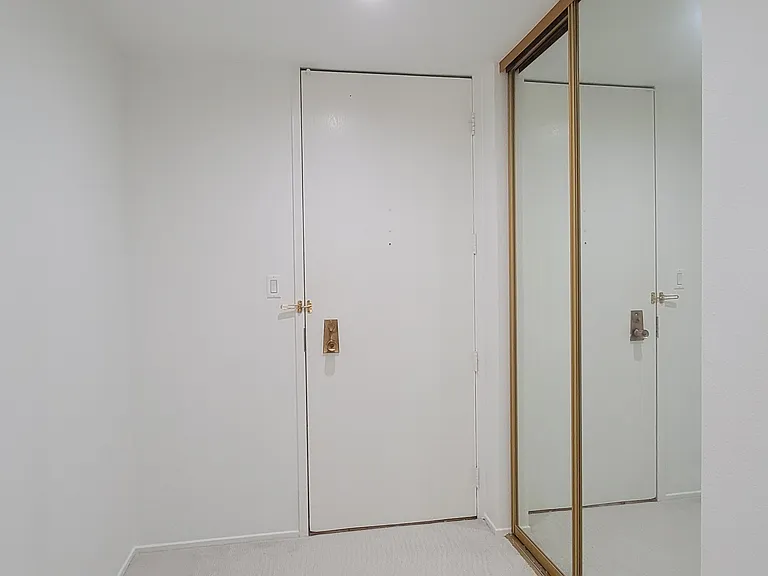 7202 Shelter Creek Ln — Photo 11