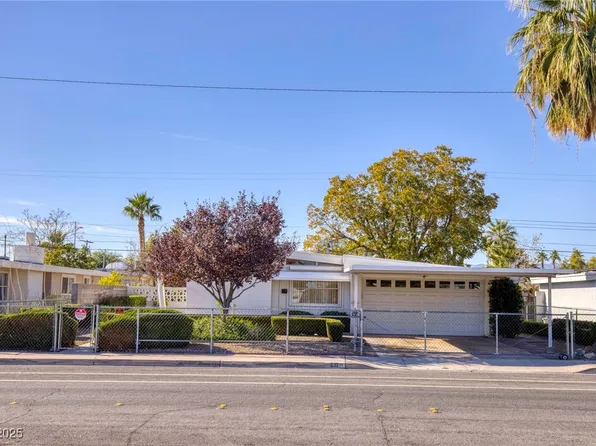 221 Upland Blvd, Las Vegas, NV 89107