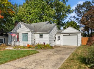 926 W Orange St, Greenville, MI
