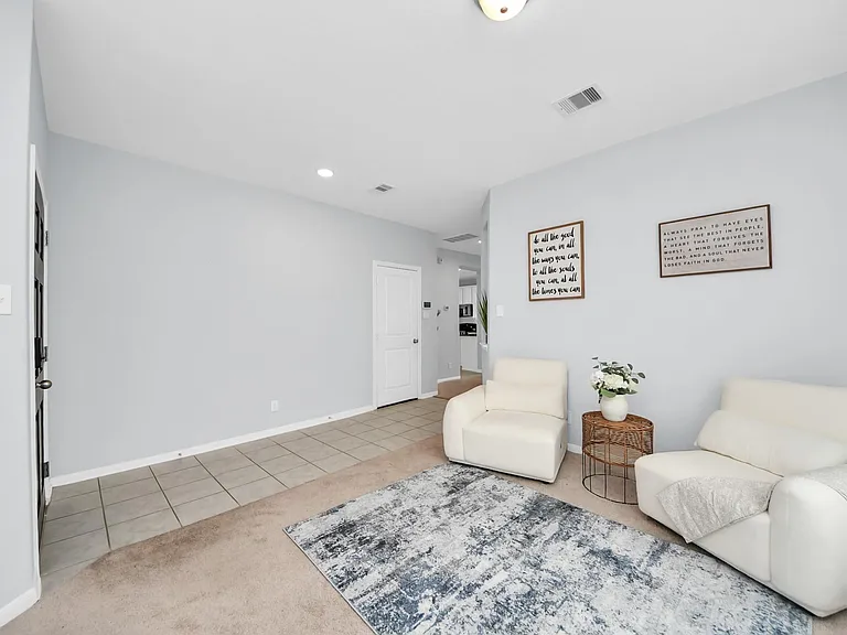 208 Salange Ln — Photo 28