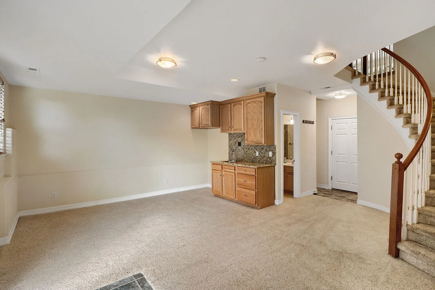692 Louis Drive - 1 — Photo 3