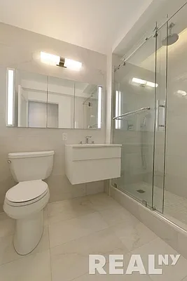 Rented by REAL New York | media 14