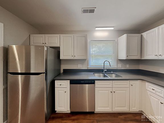 5th image of 3500 Denson Pl