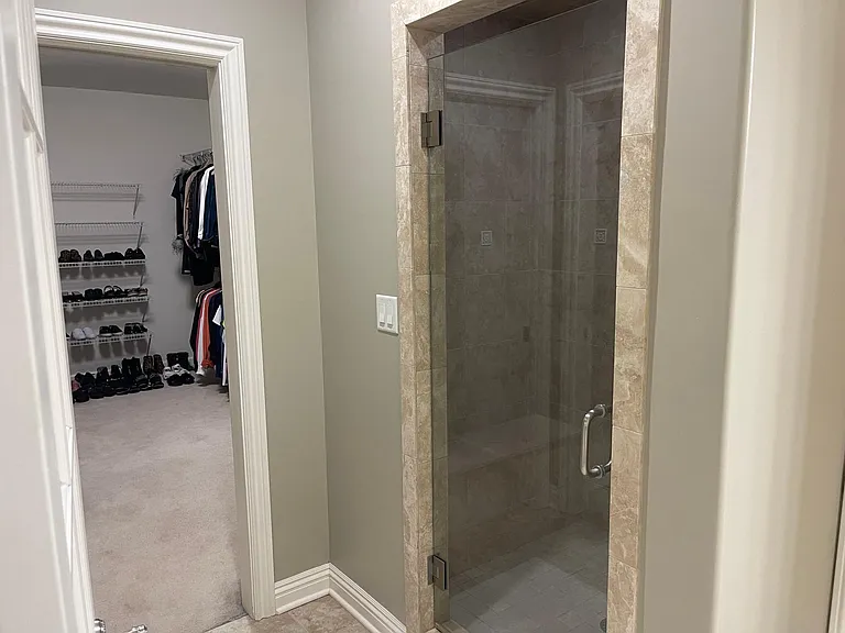 402 Georgetowne Ct — Photo 18