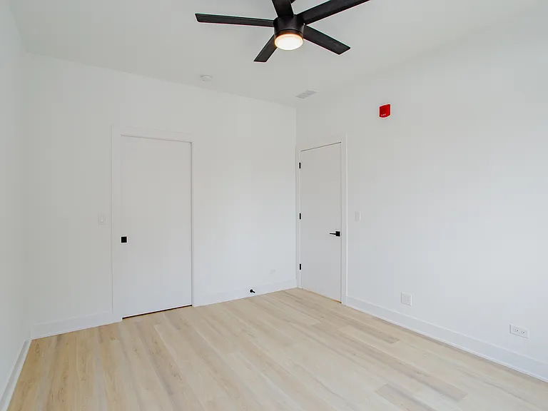 The Aura Apartments — Photo 9