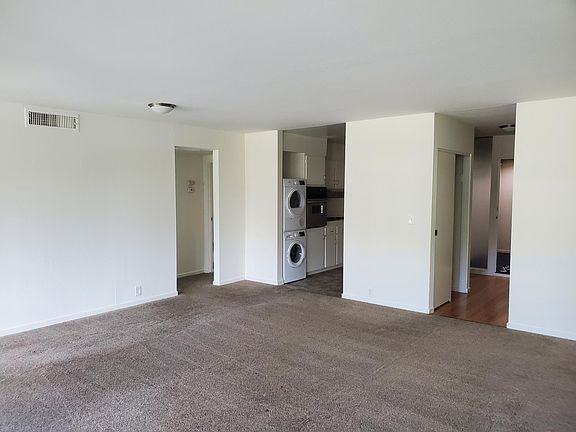 5th image of 5 Andrew Dr #53