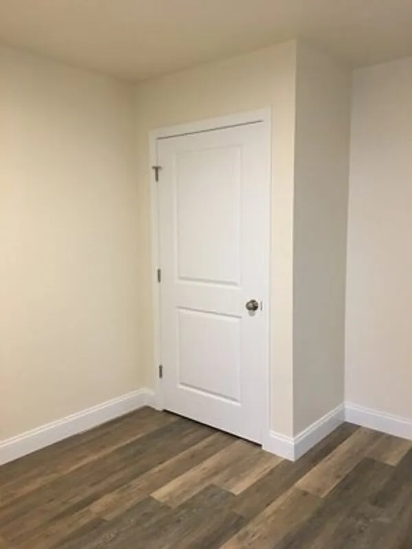 3 bed, 1.0 bath, $3,360 — Photo 3