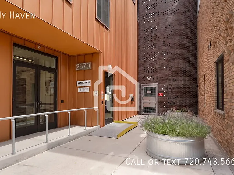 2550 Lawrence St #B-305 — Photo 12