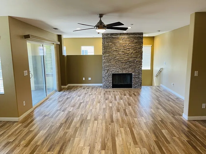 1351 Isabella Way — Photo 7
