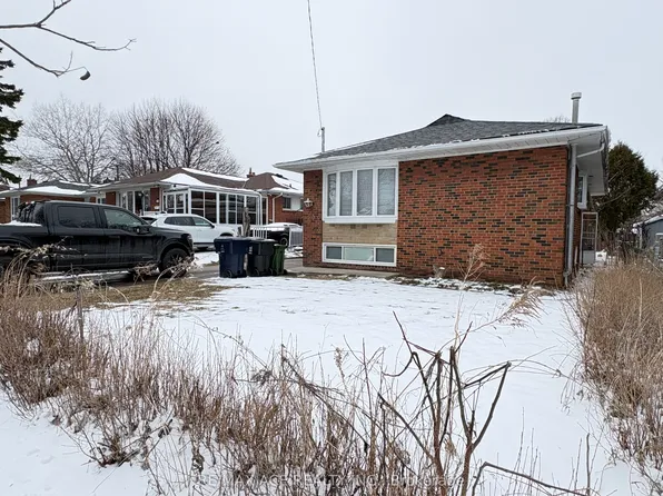 5 Shawford Cres, Toronto, ON M1G 1V7