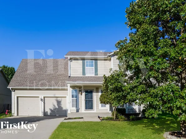 16036 S Avalon St, Olathe, KS 66062