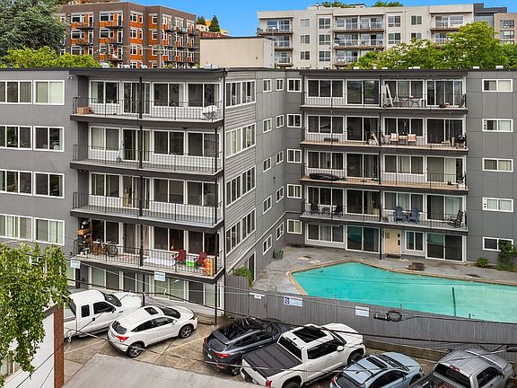 5th image of 433 Belmont Ave E APT 109