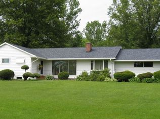 121 Hilltop Rd, Edinboro, PA 16412