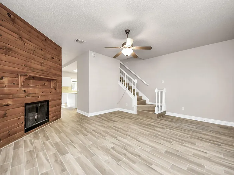 2910 Grants Lake Blvd #1205 — Photo 6