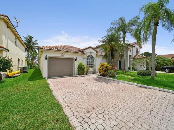 443 Lakeside Circle, Sunrise, FL 33326