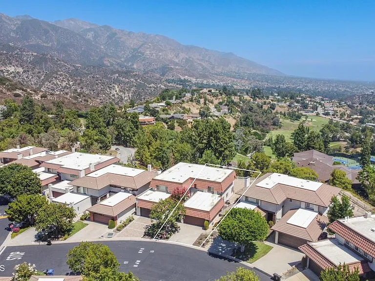 738 Galaxy Heights Dr — Photo 25