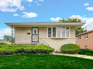 527 Yates Ave, Calumet City, IL