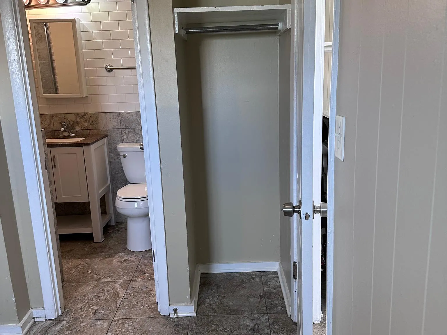 1 bed, $1,095 — Photo 4