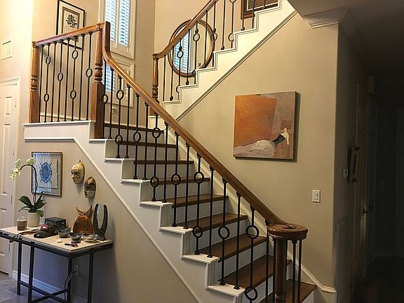 4th image of 30 Broad Cove Dr