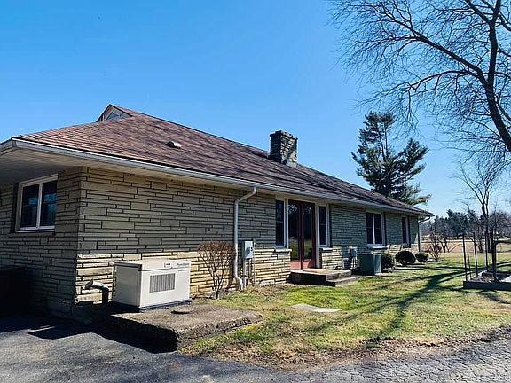 3rd image of 2026 Silver St