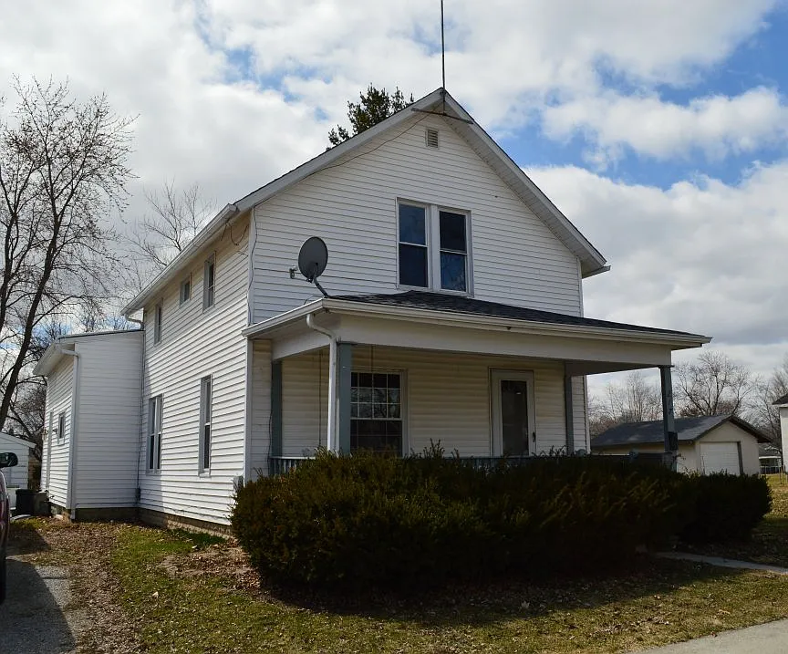 217 N Bryan St photo 1