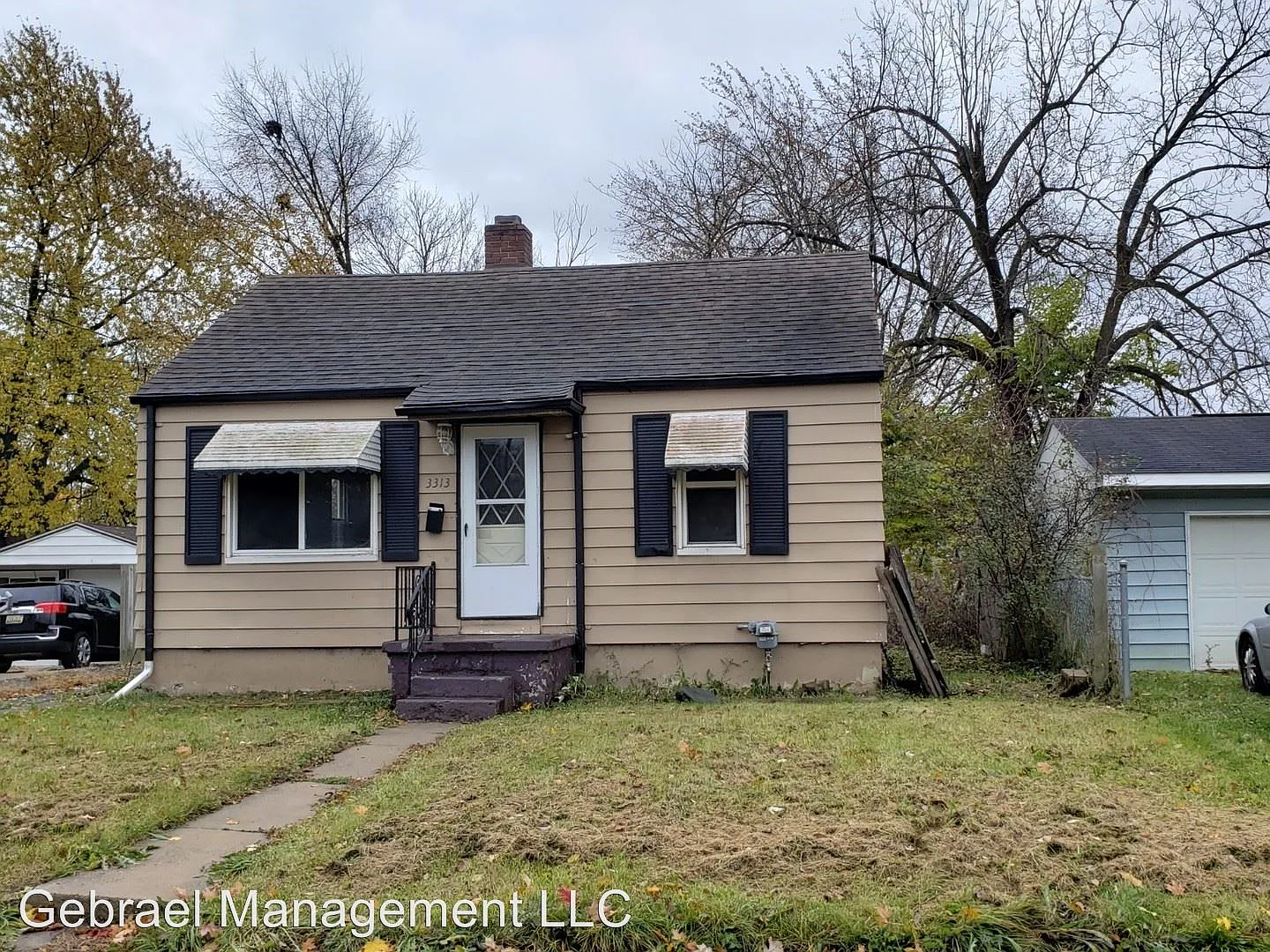 3313 Chicago Blvd photo 1