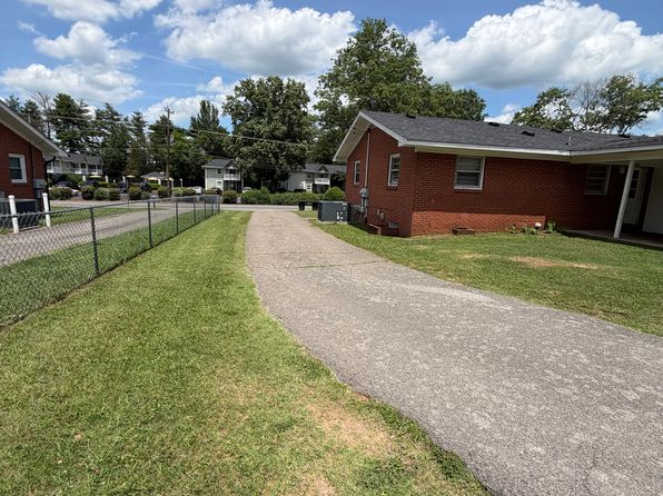 1010 Bradyville Pike