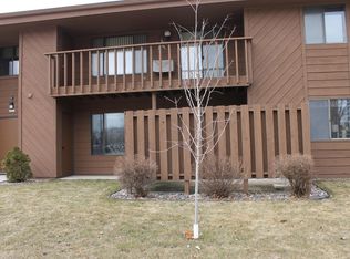 3201 W Meadows Ct APT B, Sheboygan Fls, WI 53081