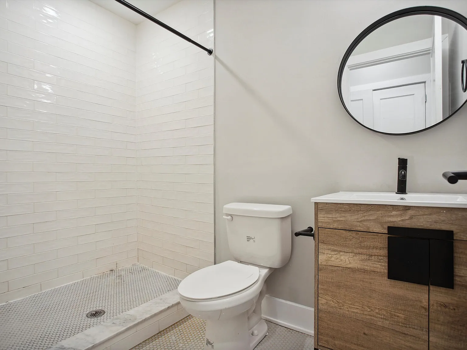 1618 N Sydenham St — Photo 4