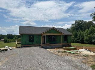 336 Butterfly Ln, Jamestown, TN 38556