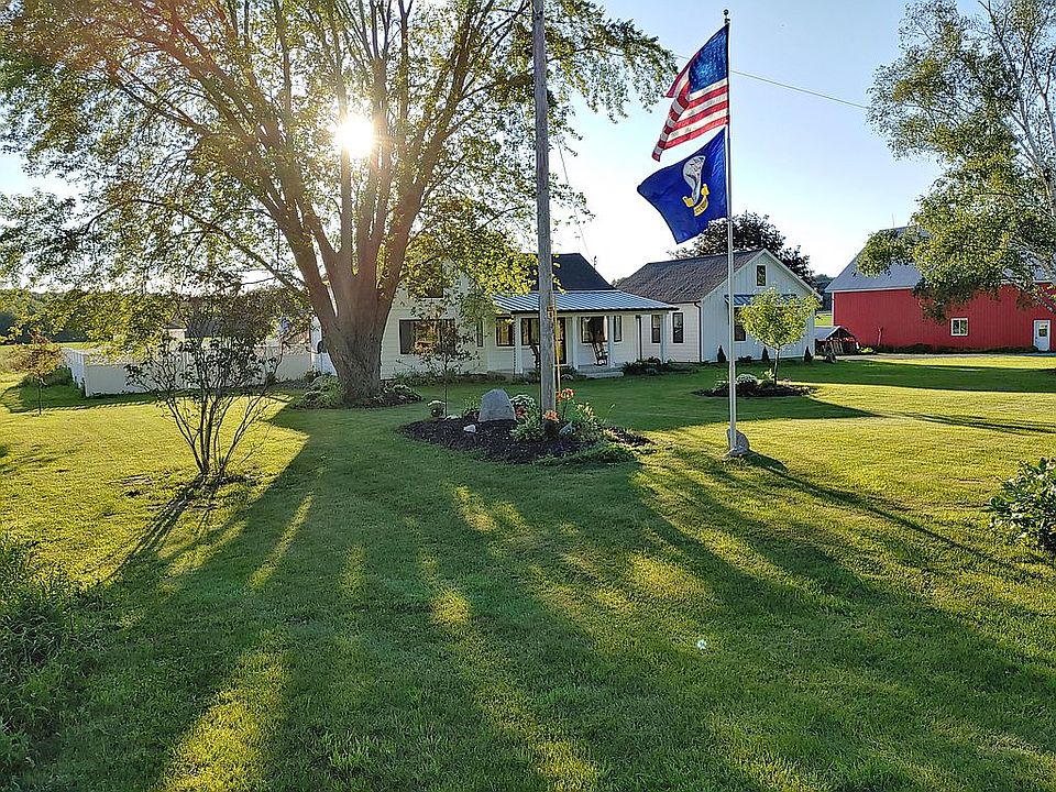 1st image of 2087 S Croswell Ave