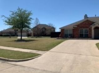 2301 Sparrow Dr, Forney, TX 75126