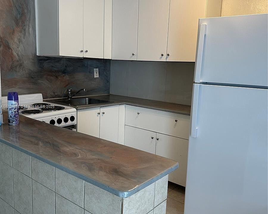 2nd image of 619 NE 3rd St